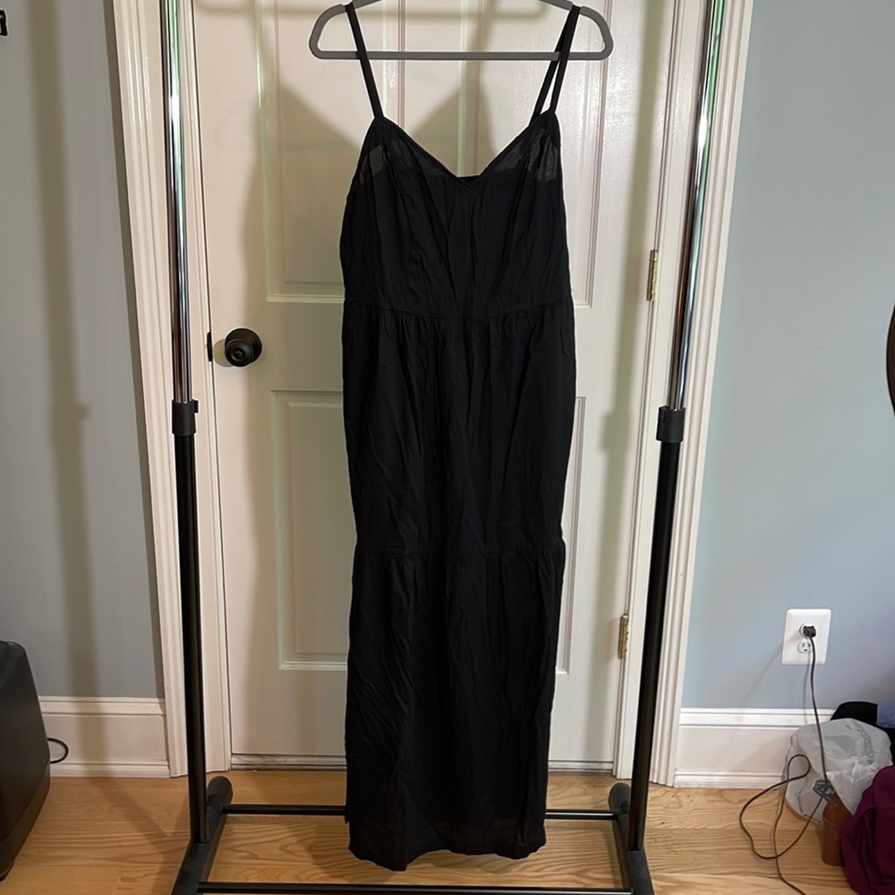 Medium Tall Old Navy tiered dress black NWT